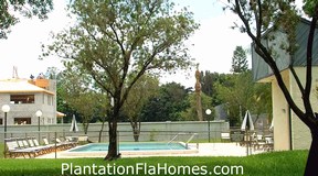 Chateaulaine in Plantation FL - pool