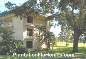 Coronado in Plantation FL - golf course community