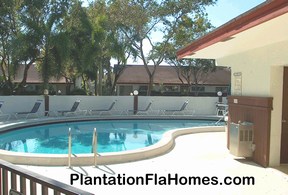 Cocoranda in Plantation Florida - pool